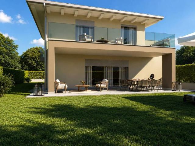 Prestigiosa villa di 237 mq in vendita Via Giacomo Matteotti, Bodio Lomnago, Lombardia