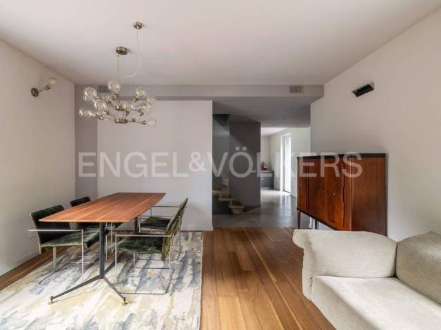 Prestigiosa villa di 255 mq in vendita Piazza Dante, 2, Laveno Mombello, Lombardia