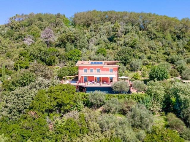 Prestigiosa villa di 280 mq in vendita, Via delle Sezioni, 6799, Massarosa, Lucca, Toscana