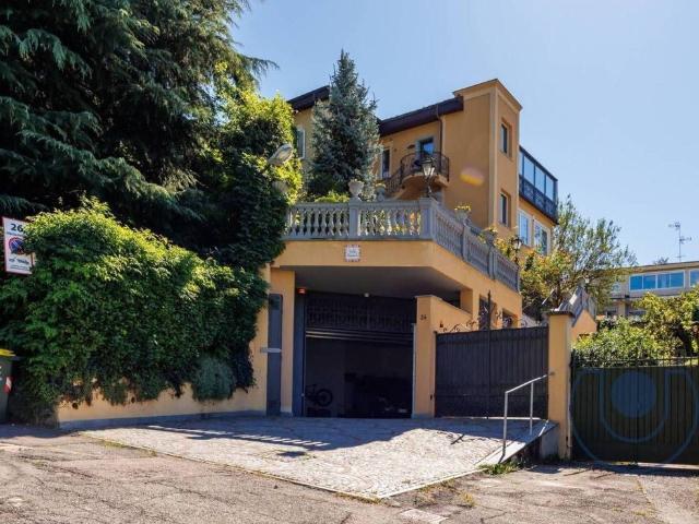 Prestigiosa villa di 280 mq in vendita, Strada Alberoni, Torino, Provincia di Torino, Piemonte