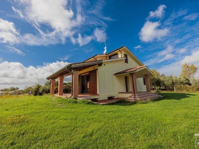Prestigiosa villa di 292 mq in vendita, Strada San Lorenzo, Grosseto, Toscana