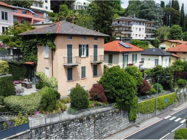 Prestigiosa villa di 299 mq in vendita, Como, Lombardia