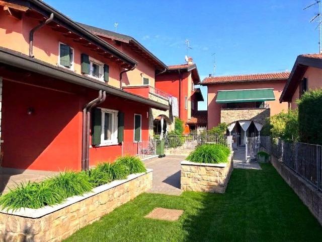 Prestigiosa villa di 302 mq in vendita Valeggio sul Mincio, Italia