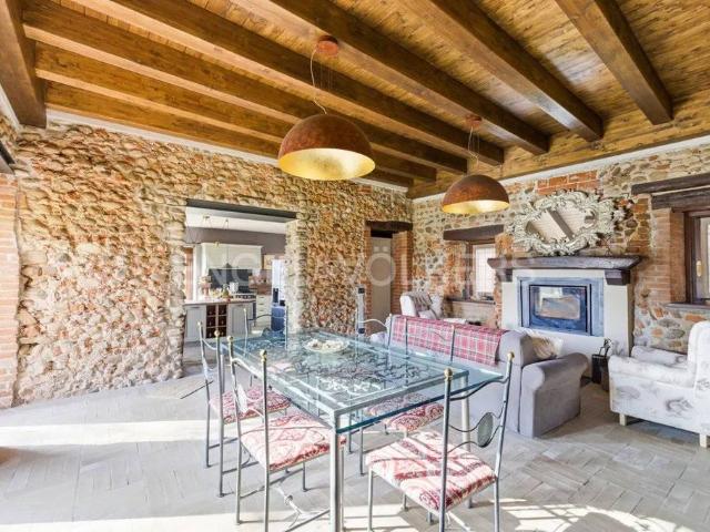 Prestigiosa villa di 310 mq in vendita, Villa Mulini, 6, Agrate Conturbia, Piemonte