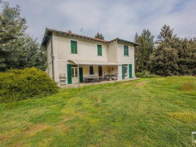 Prestigiosa villa di 315 mq in vendita Via Guglielmo Marconi, Castelnuovo di Garfagnana, Toscana