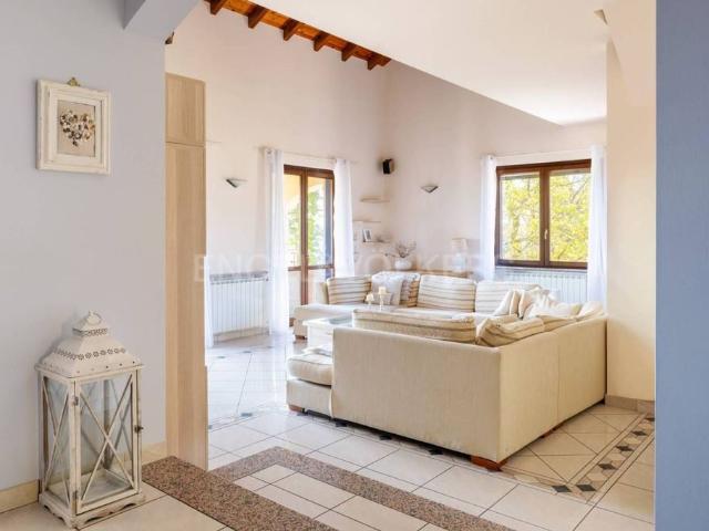 Esclusiva villa di 309 mq in vendita Via Bellingera, 376/2, Mercallo, Varese, Lombardia