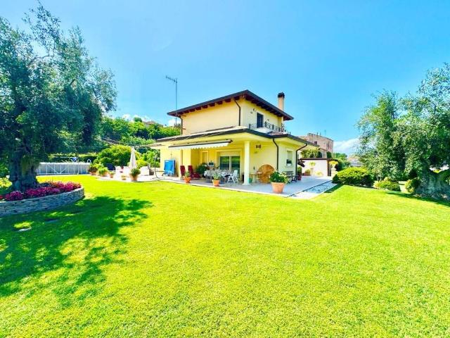 Prestigiosa villa di 332 mq in vendita, Via Fonte San Flaviano, 20/B, Giulianova, Abruzzo