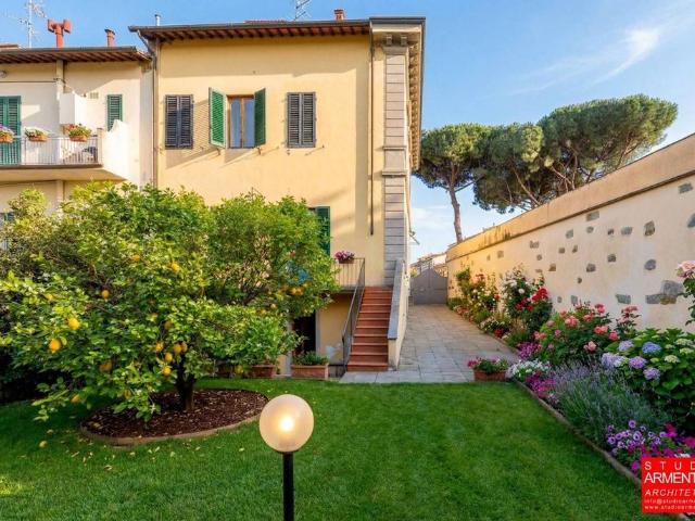 Esclusiva villa in vendita Via Enrico Tazzoli, 9, Firenze, Toscana