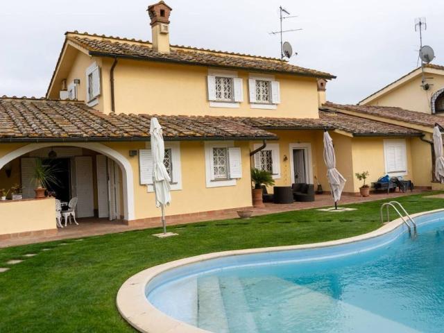 Prestigiosa villa di 336 mq in vendita, Via Nicola Stenone, Roma, Lazio