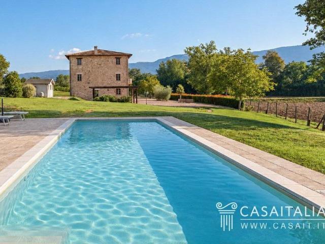 Prestigiosa villa di 339 mq in vendita Viale Madre Speranza, 1, Todi, Perugia, Umbria