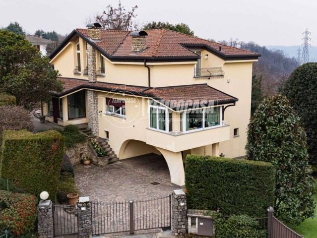 Prestigiosa villa di 344 mq in vendita, Via al Trescano 10, Oggiono, Lombardia