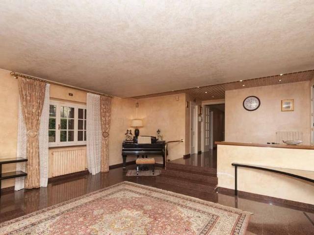 Prestigiosa villa di 350 mq in vendita Via Erbarola, Brembate di Sopra, Lombardia