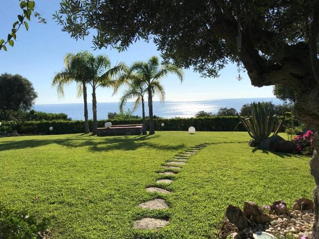 Prestigiosa villa di 350 mq in vendita, Contrada Tredoliche, Diamante, Cosenza, Calabria