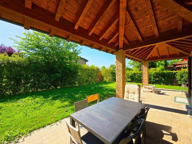 Prestigiosa villa di 350 mq in vendita, Strada Budellungo, SN, Parma, Emilia Romagna