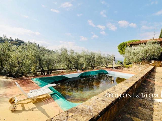 Prestigiosa villa di 373 mq in vendita, Via Maremmana Vecchia, 18, Poggibonsi, Toscana