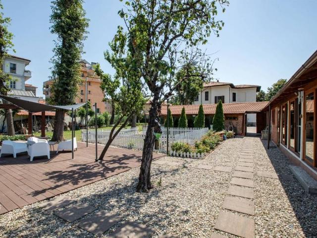 Prestigiosa villa di 373 mq in vendita, Via Privata Verganti, 3, Corsico, Lombardia