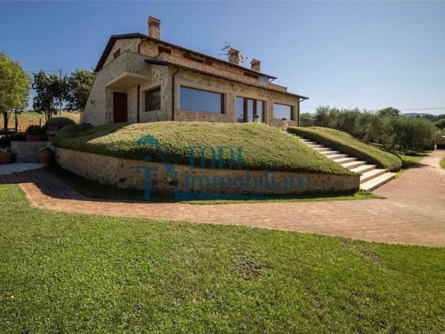 Prestigiosa villa di 390 mq, Strada Provinciale 41 41, Montecastrilli, 41, Montecastrilli, Provincia di Terni, Umbria
