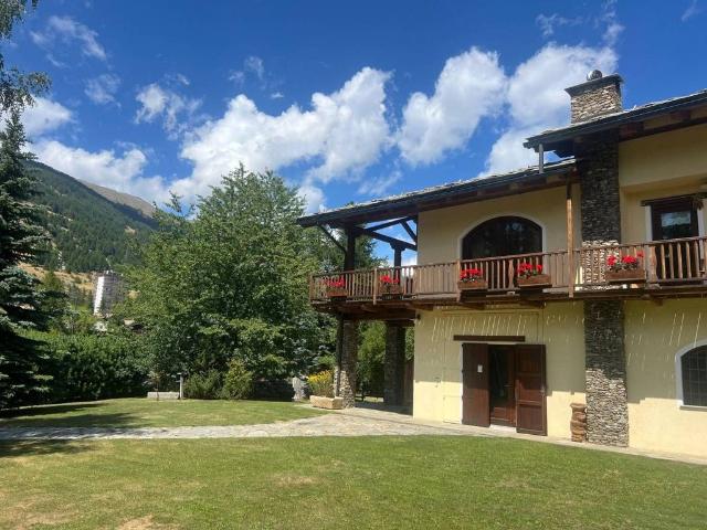 Prestigiosa villa di 396 mq in vendita Via Wembach Hahn, 4, Pragelato, Piemonte