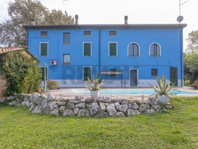 Prestigiosa villa di 399 mq in vendita, Via Trieste, 58, Fidenza, Parma, Emilia Romagna