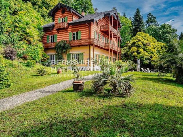 Prestigiosa villa in vendita Ghiffa, Italia