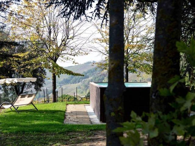 Prestigiosa villa in vendita Località Casaroni, 13, Santo Stefano Belbo, Piemonte