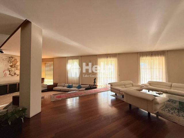 Esclusiva villa di 732 mq in vendita Rovereto, Italia