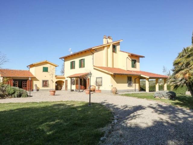 Prestigiosa villa in vendita Vetralla, Lazio