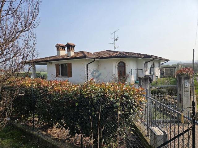 Prestigiosa villa in vendita Via 4 Novembre, Prevalle, Lombardia