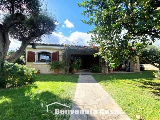 Prestigiosa villa in vendita via Tiziano, 1, Loiri Porto San Paolo, Sardegna