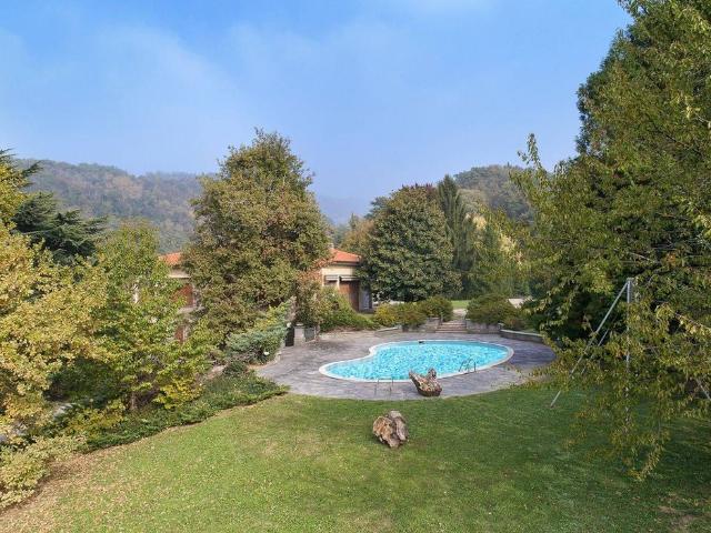 Prestigiosa villa in vendita Via Valassina, 10, Longone al Segrino, Lombardia