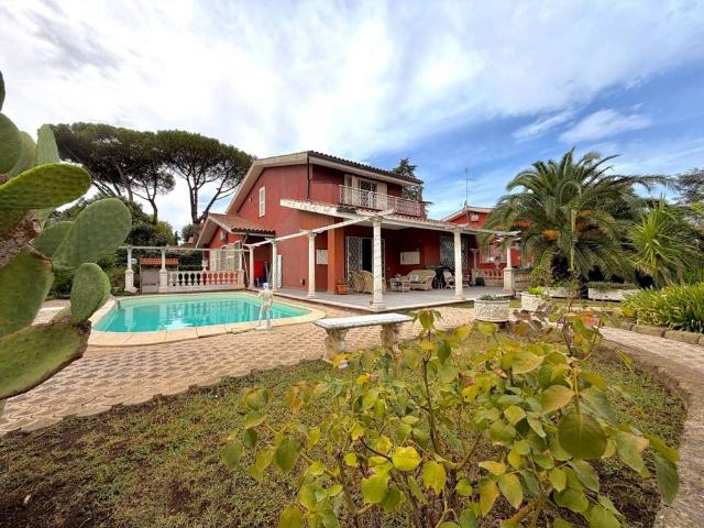 Prestigiosa villa in vendita Via Vigna Capri, Ciampino, Roma, Lazio
