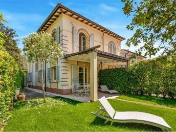 Prestigiosa villa in vendita Via Catalani, 28, Forte dei Marmi, Toscana