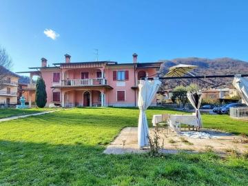 Prestigiosa villa in vendita Via F. Petrarca, Sarezzo, Lombardia