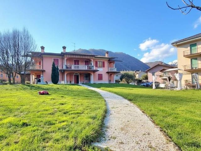 Prestigiosa villa in vendita Via F. Petrarca, Sarezzo, Lombardia