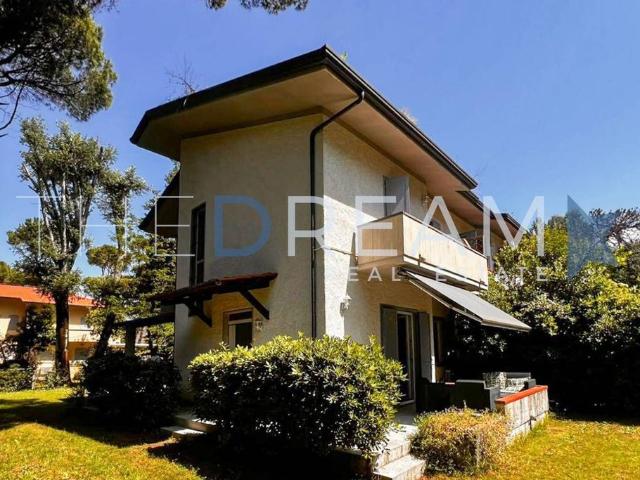 Prestigiosa villa in vendita Via Francesco Ferrucci, 26, Forte dei Marmi, Lucca, Toscana