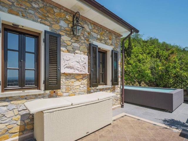 Prestigiosa villa in vendita Via Giustagnana, Seravezza, Lucca, Toscana
