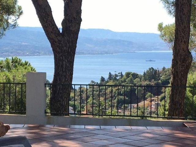 Prestigiosa villa in vendita Via Luigi Rizzo Faro Superiore, 32, Messina, Sicilia