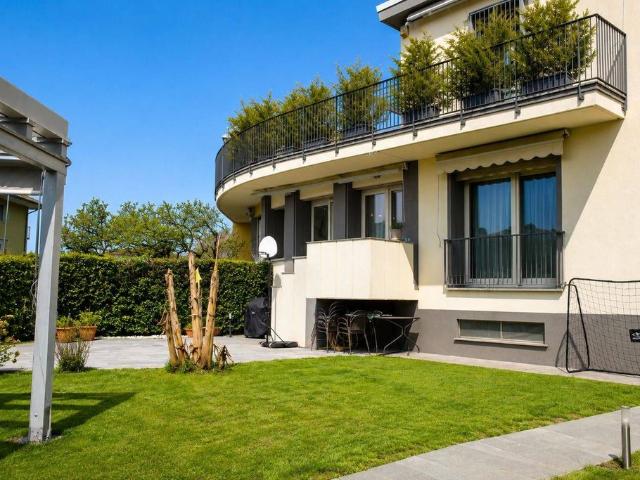 Prestigiosa villa di 313 mq in vendita, Via Maresana, Ponteranica, Bergamo, Lombardia