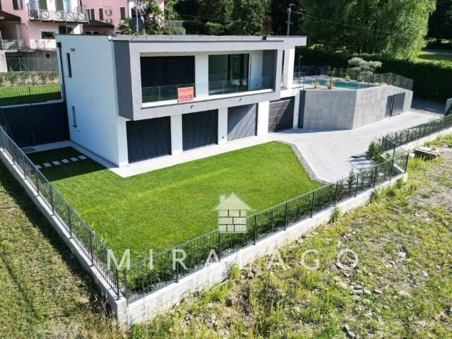 Prestigiosa villa in vendita Via Perlino, Colico, Lombardia