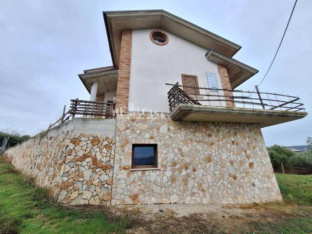 Prestigiosa villa in vendita via pianagallo, snc, Colonnella, Teramo, Abruzzo