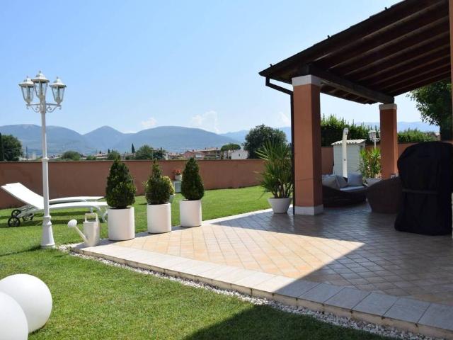Prestigiosa villa in vendita Via Santo Pietro, 50, Foligno, Umbria