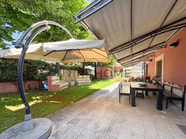 Prestigiosa villa in vendita Viale Gaetano Donizzetti, 32, Rimini, Emilia Romagna