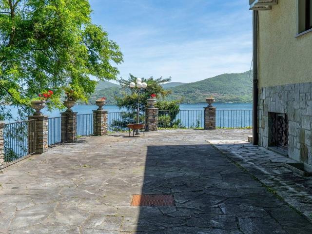 Prestigiosa villa in vendita 28824, Oggebbio, Verbano Cusio Ossola, Piemonte
