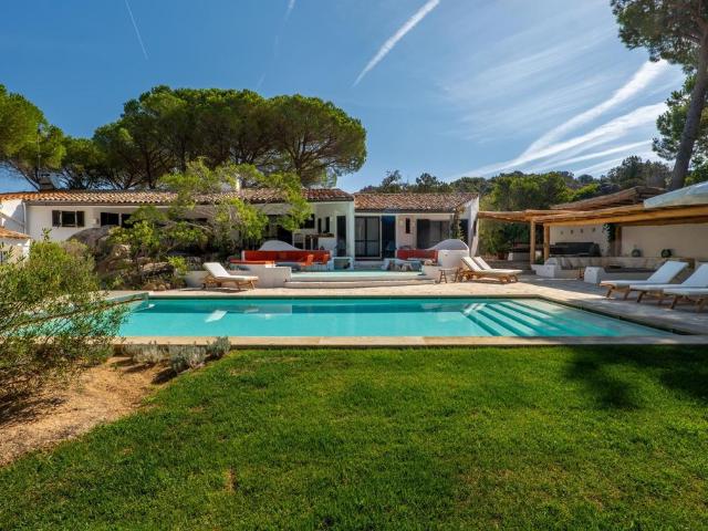 Prestigiosa villa in affitto Cala di Volpe, Porto Cervo, Sassari, Sardegna