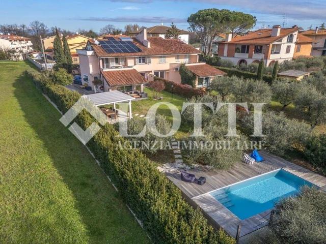 Prestigiosa Villetta a Schiera in vendita Via Guittone d'Arezzo, 12, Bientina, Pisa, Toscana