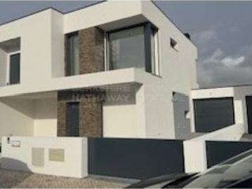Casa de 180 m² à venda Vila Nogueira de Azeitao, Setúbal