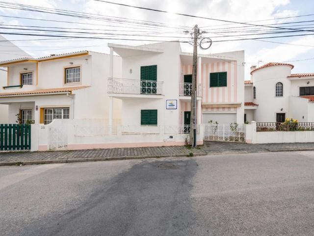 Prestigiosa casa de 191 m² à venda Grândola, Setúbal