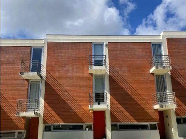 Casa de luxo de 199 m² à venda Maia, Porto