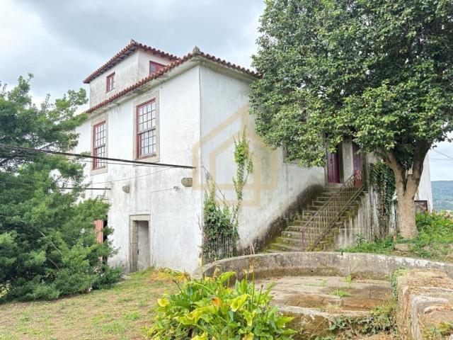 Prestigiosa casa de 12450 m² à venda Santo Tirso, Porto