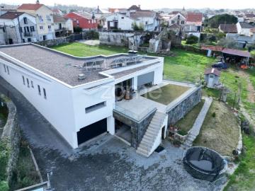 Casa de luxo de 265 m² à venda Seia, Portugal
